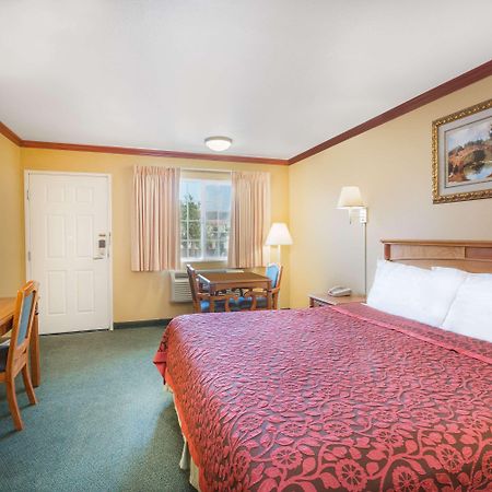 Days Inn By Wyndham キング・シティ エクステリア 写真