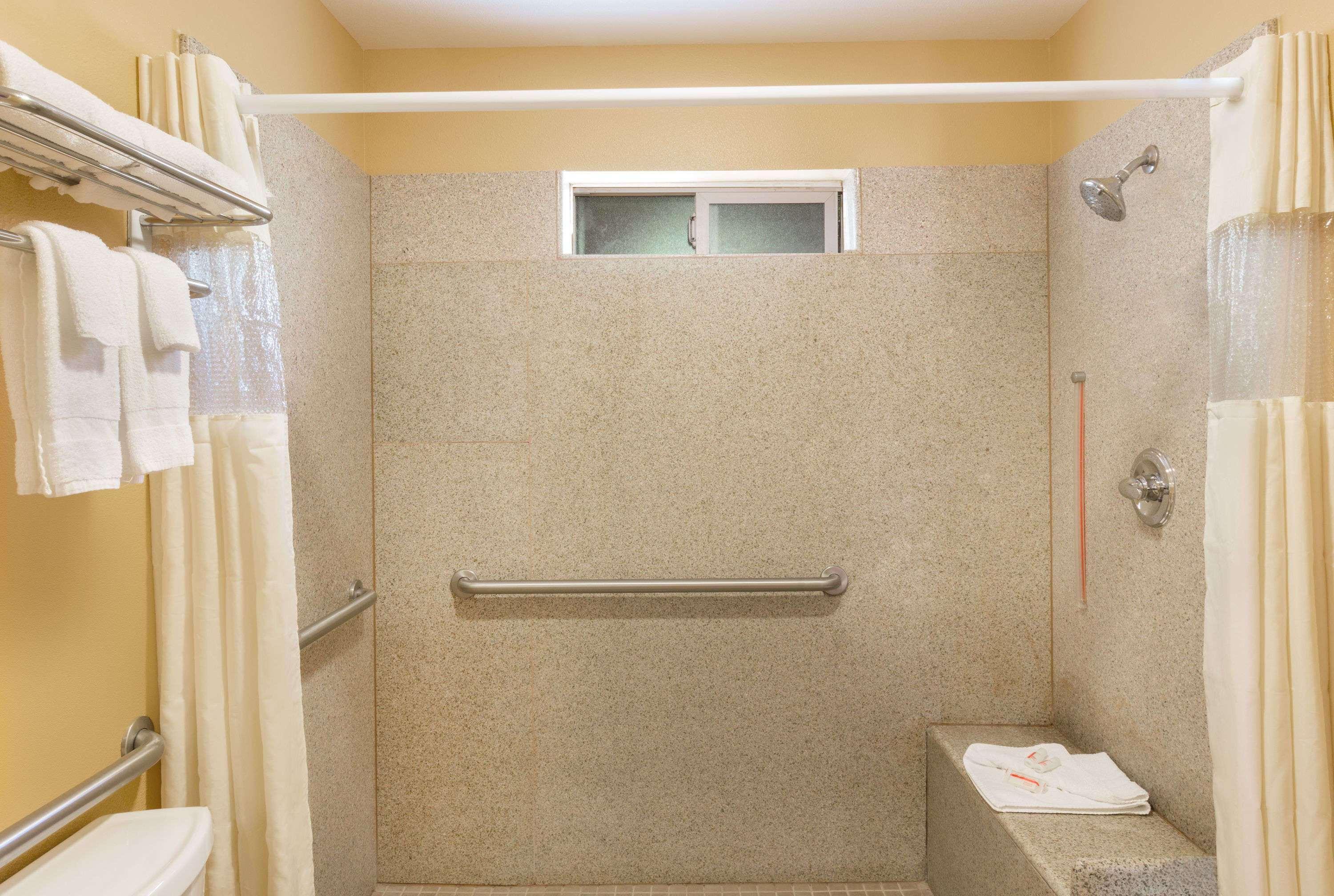 Days Inn By Wyndham キング・シティ エクステリア 写真