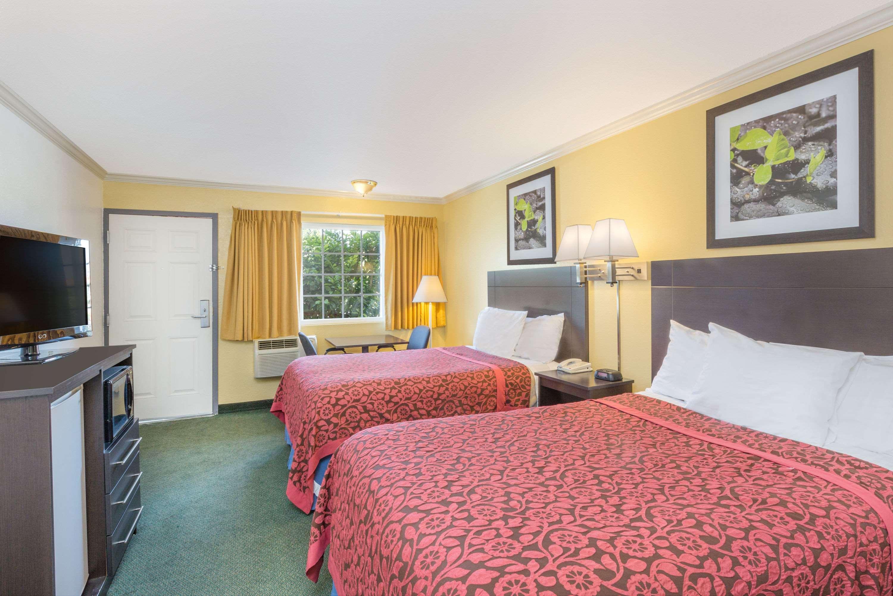 Days Inn By Wyndham キング・シティ エクステリア 写真